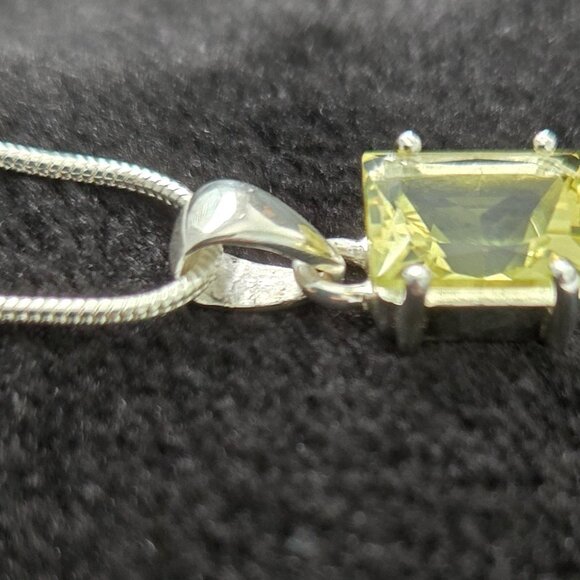 Sterling Silver Faceted Yellow Quartz Pendant - Picture 5 of 10